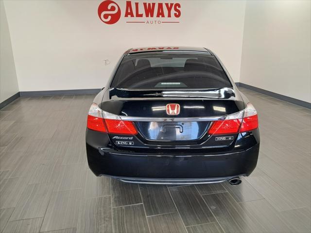 Photo of 2015 Crystal Black Pearl Honda Accord