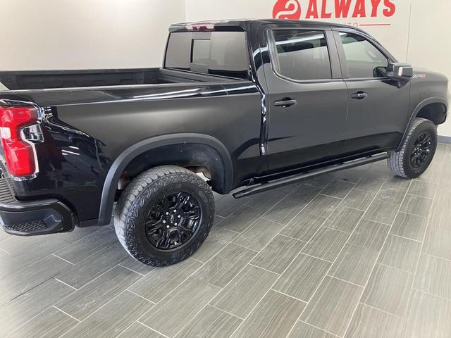 Photo of 2022 Black Chevrolet Silverado 1500