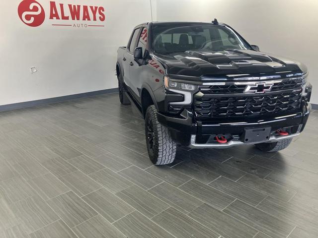 Photo of 2022 Black Chevrolet Silverado 1500
