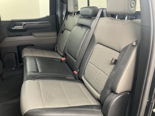 Photo of 2022 Black Chevrolet Silverado 1500