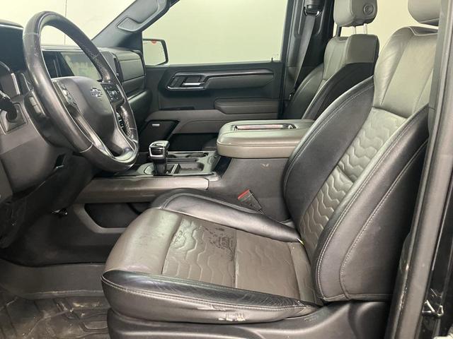 Photo of 2022 Black Chevrolet Silverado 1500