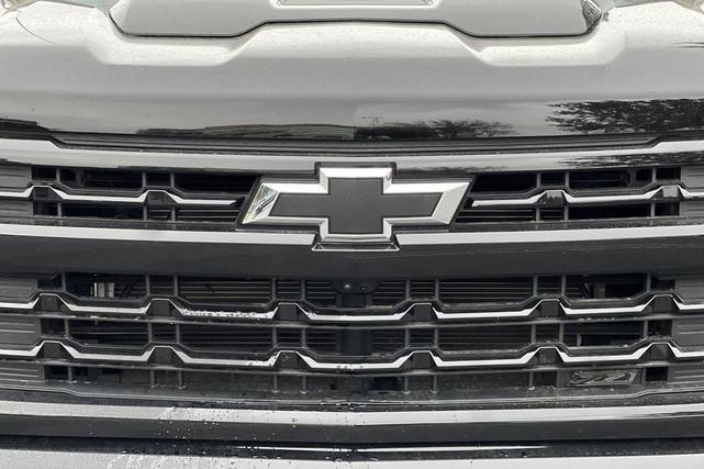 Photo of 2025 Black Chevrolet Silverado 1500