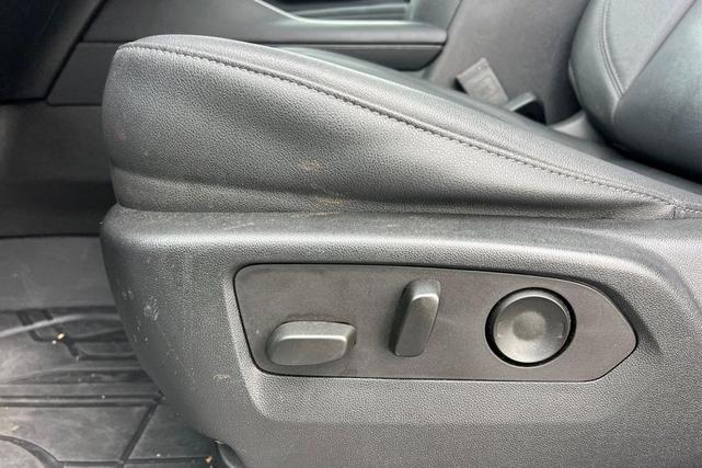 Photo of 2023 Summit White Chevrolet Tahoe