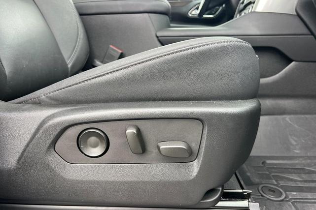 Photo of 2023 Summit White Chevrolet Tahoe