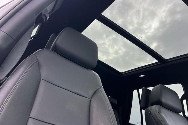 Photo of 2023 Summit White Chevrolet Tahoe