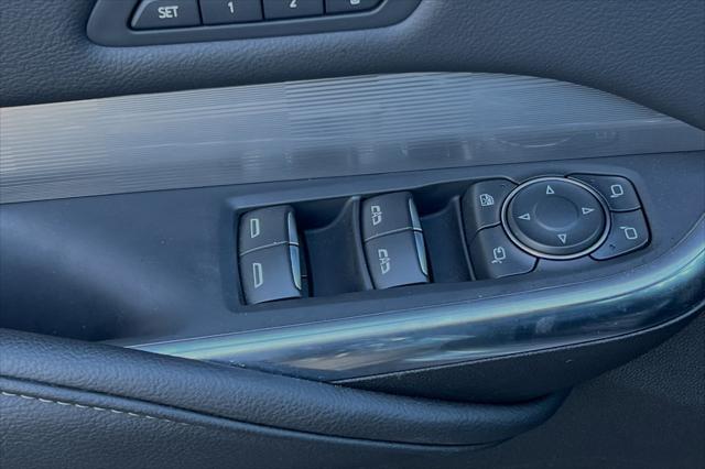 Photo of 2024 Argent Silver Metallic Cadillac XT4
