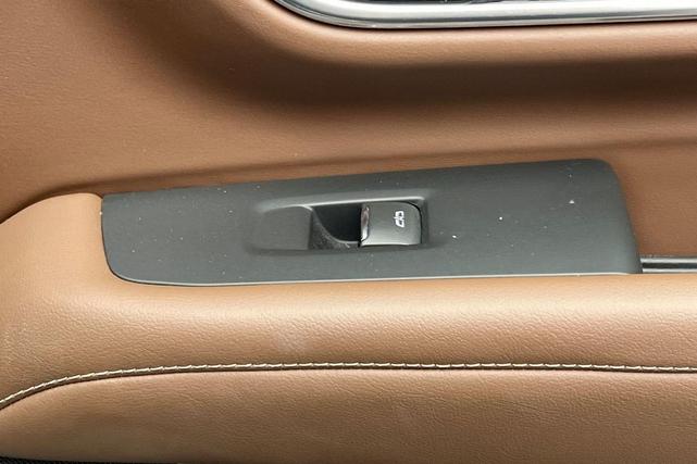Photo of 2023 Summit White Chevrolet Suburban