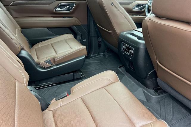Photo of 2023 Summit White Chevrolet Suburban