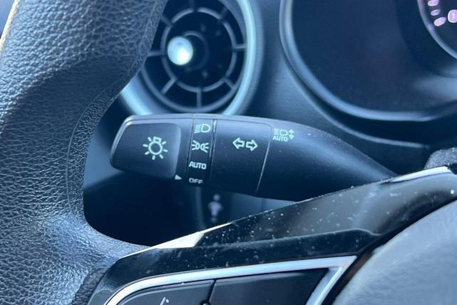 Photo of 2023 Deep Sea Blue Kia Forte