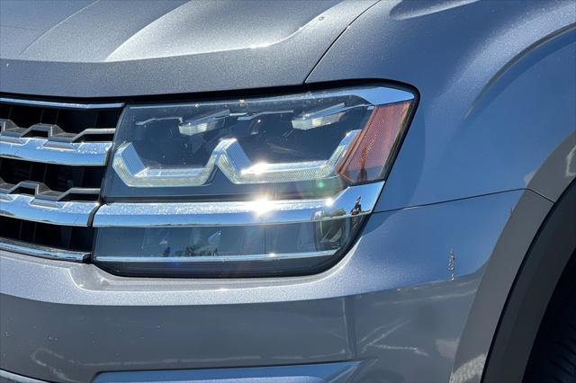 Photo of 2018 Platinum Gray Metallic Volkswagen Atlas
