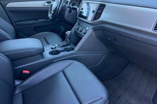 Photo of 2018 Platinum Gray Metallic Volkswagen Atlas