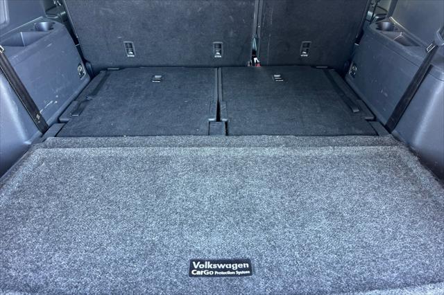 Photo of 2018 Platinum Gray Metallic Volkswagen Atlas
