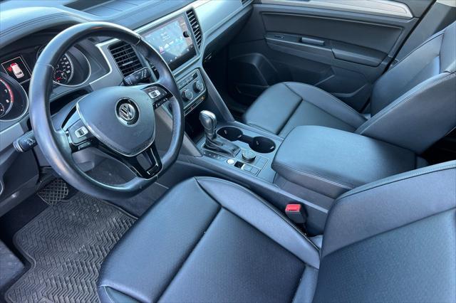Photo of 2018 Platinum Gray Metallic Volkswagen Atlas