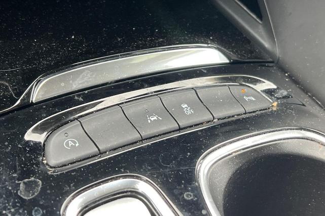 Photo of 2022 Summit White Buick Envision