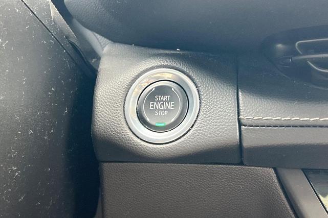 Photo of 2022 Summit White Buick Envision