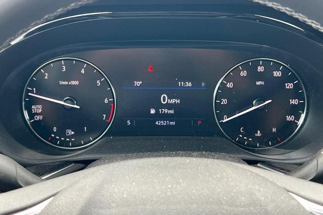 Photo of 2022 Summit White Buick Envision