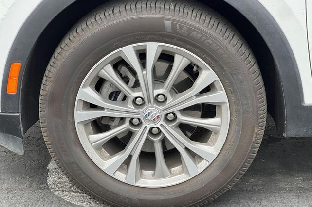 Photo of 2022 Summit White Buick Envision