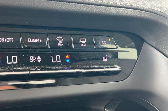 Photo of 2022 Summit White Buick Envision