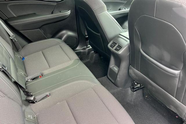 Photo of 2022 Summit White Buick Envision