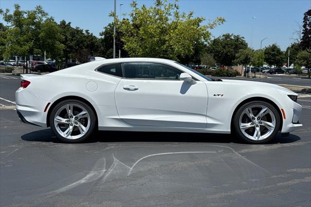 Photo of 2022 Summit White Chevrolet Camaro