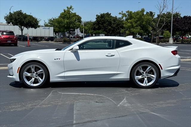 Photo of 2022 Summit White Chevrolet Camaro