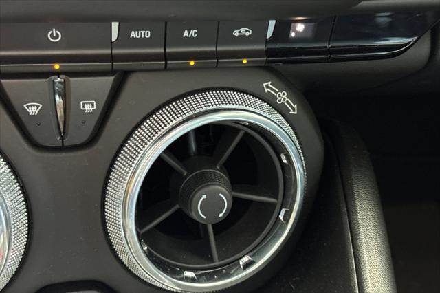 Photo of 2022 Summit White Chevrolet Camaro