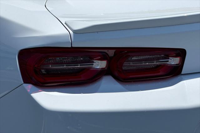 Photo of 2022 Summit White Chevrolet Camaro