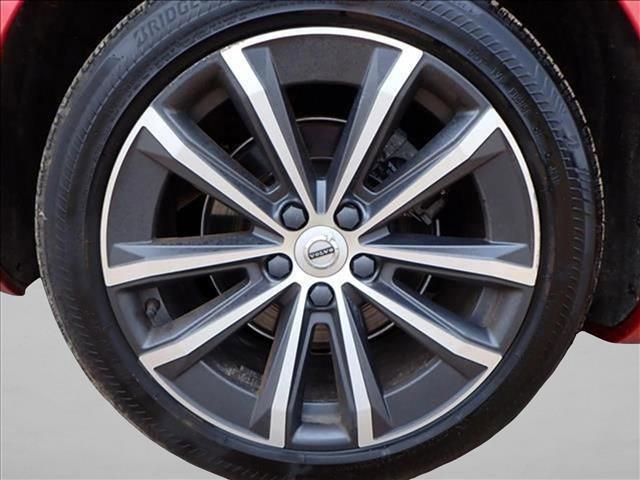 Photo of 2022 Fusion Red Metallic Volvo S60