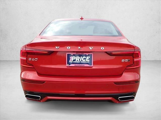 Photo of 2022 Fusion Red Metallic Volvo S60