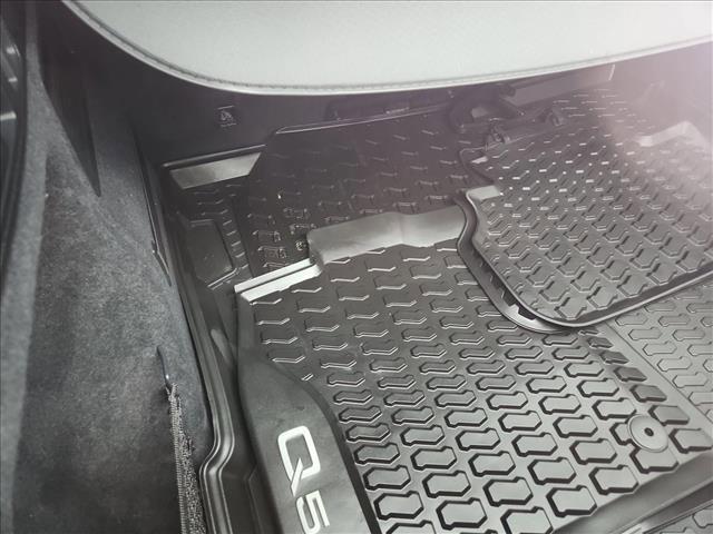 Photo of 2023 Brilliant Black Audi Q5