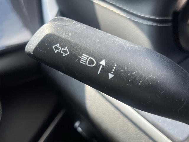 Photo of 2021 Silver Zynith Jeep Grand Cherokee L
