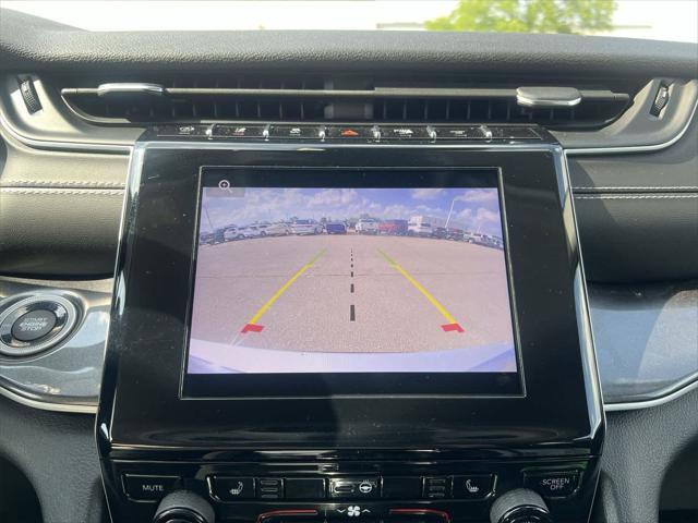 Photo of 2021 Silver Zynith Jeep Grand Cherokee L