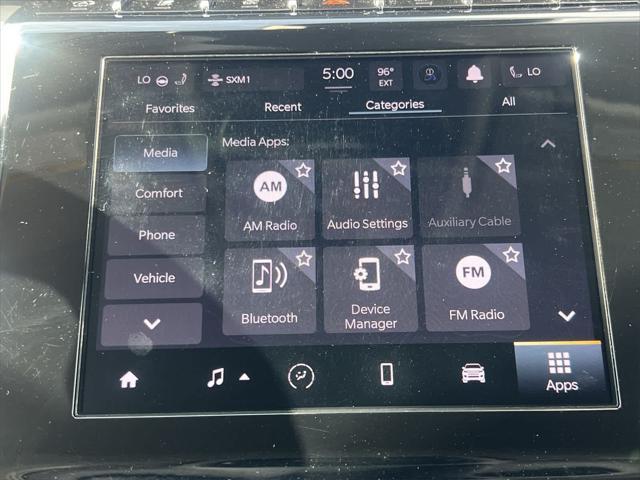 Photo of 2021 Silver Zynith Jeep Grand Cherokee L
