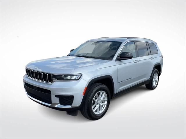 Photo of 2021 Silver Zynith Jeep Grand Cherokee L