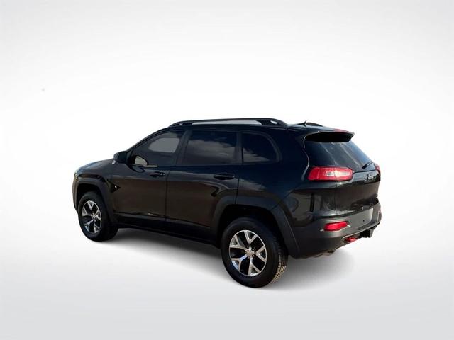 Photo of 2014 Brilliant Black Crystal Pearlcoat Jeep Cherokee