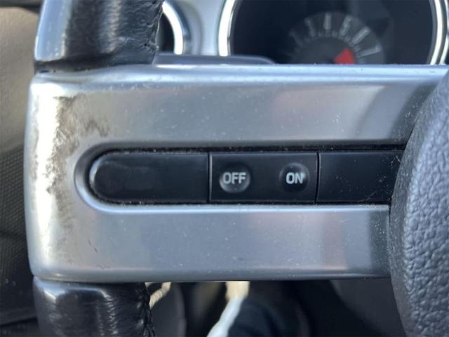 Photo of 2007 Red Ford Mustang