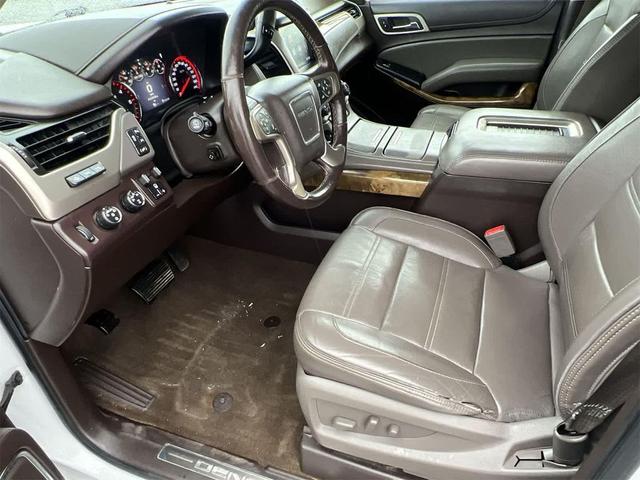 Photo of 2016 Summit White GMC Yukon