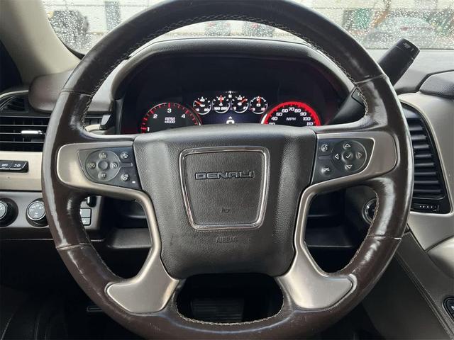 Photo of 2016 Summit White GMC Yukon