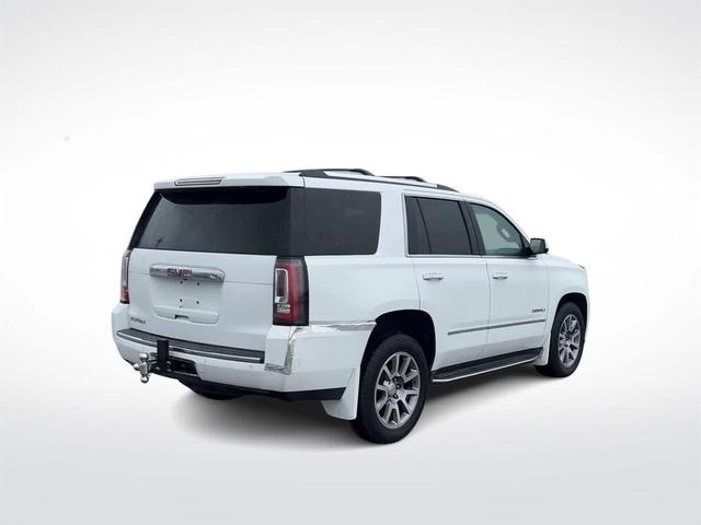 Photo of 2016 Summit White GMC Yukon