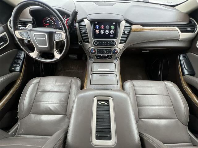 Photo of 2016 Summit White GMC Yukon