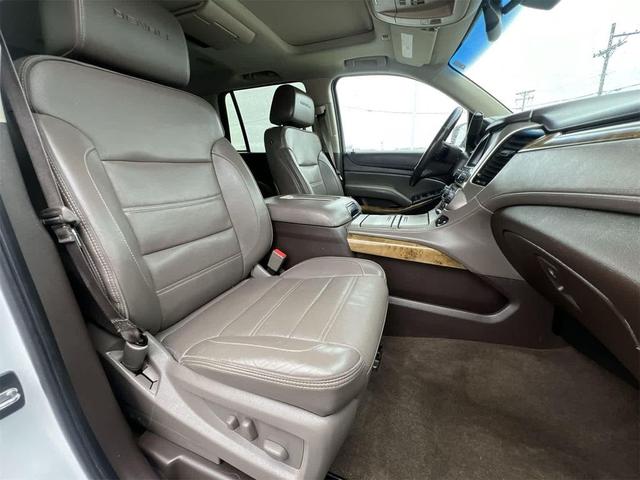 Photo of 2016 Summit White GMC Yukon