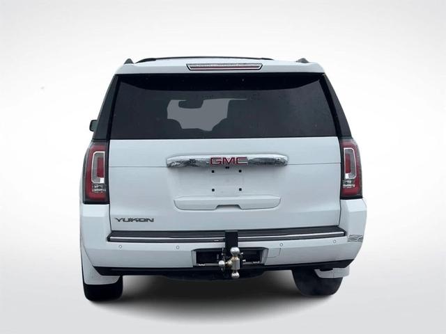 Photo of 2016 Summit White GMC Yukon