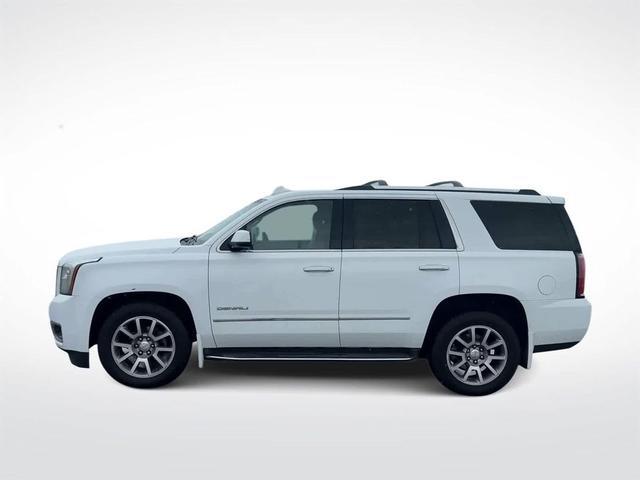 Photo of 2016 Summit White GMC Yukon