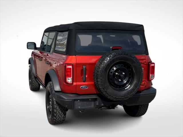Photo of 2022 Hot Pepper Red Metallic Tinted Clearcoat Ford Bronco
