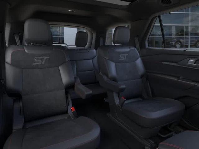 Photo of 2025 Star White Metallic Tri-Coat Ford Explorer