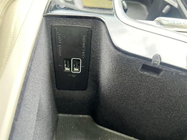 Photo of 2022 Onyx Black Metallic Volvo XC90
