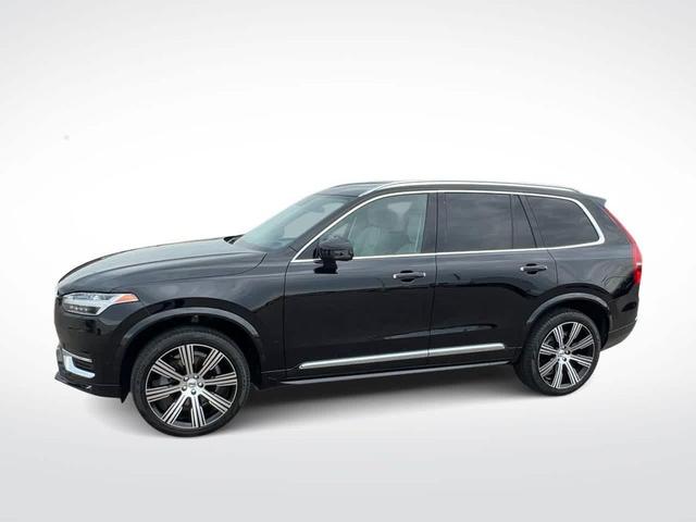 Photo of 2022 Onyx Black Metallic Volvo XC90