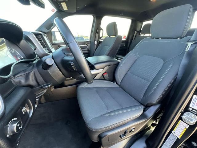 Photo of 2021 Diamond Black Crystal Pearlcoat RAM 1500