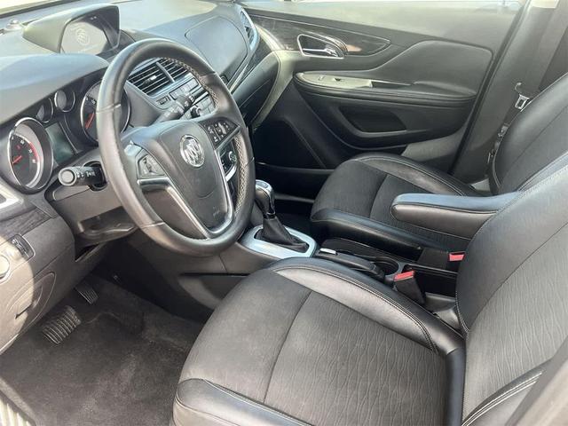 Photo of 2015 Cocoa Silver Metallic Buick Encore