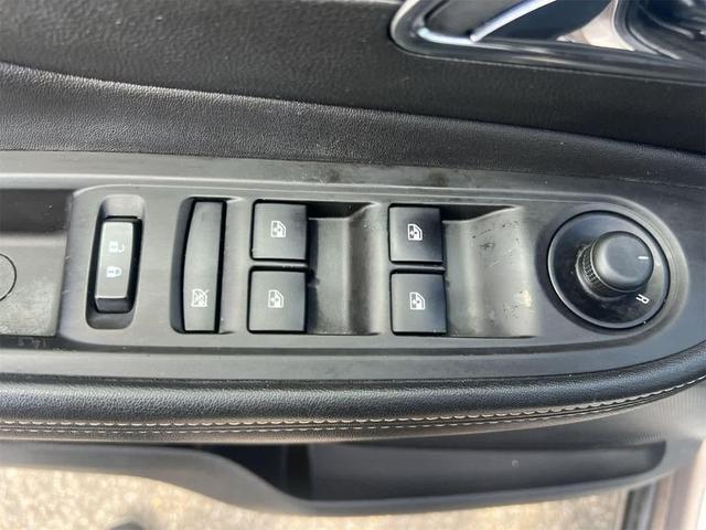 Photo of 2015 Cocoa Silver Metallic Buick Encore